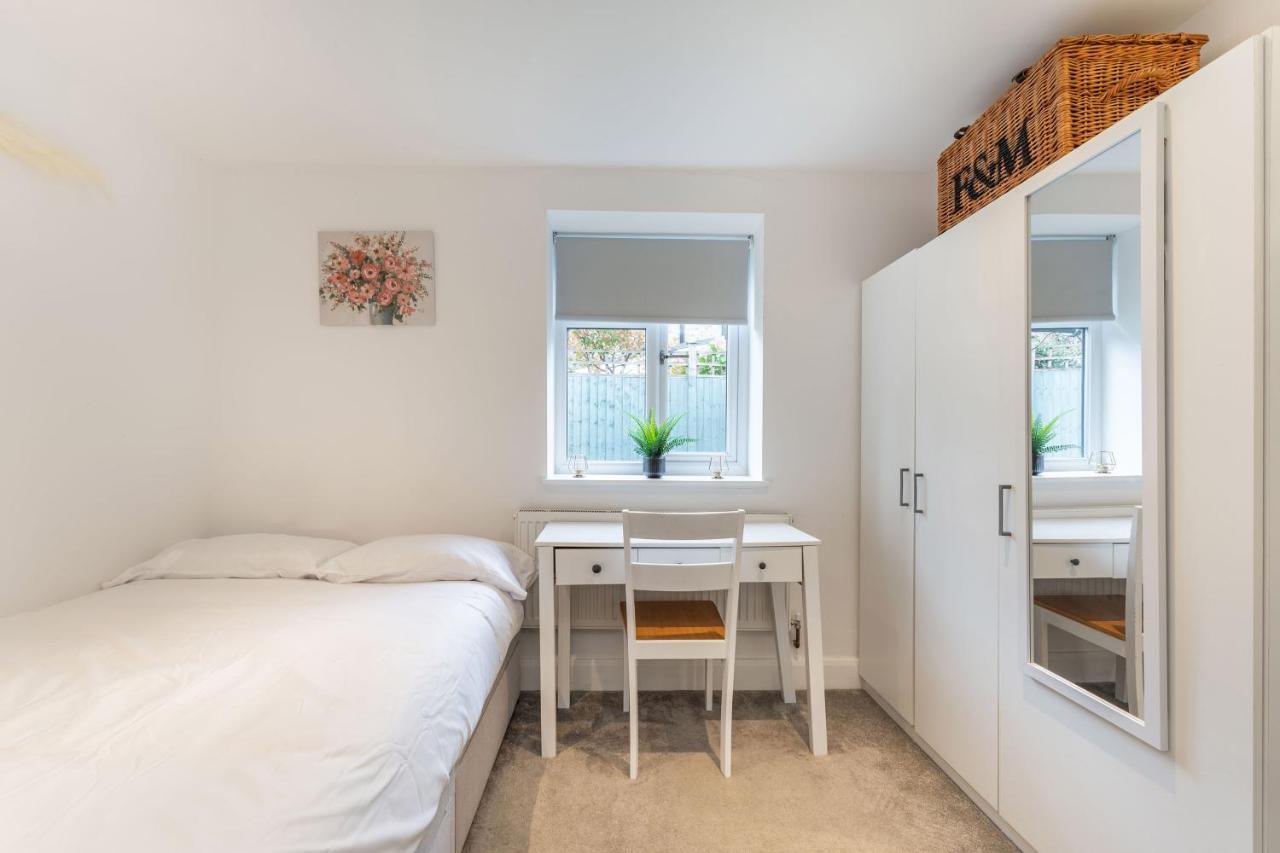 Three-Bedroom Bliss In London Town Bagian luar foto
